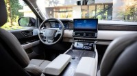 2022 年 Lincoln Navigator 更新包括新外观、ActiveGlide 免提系统